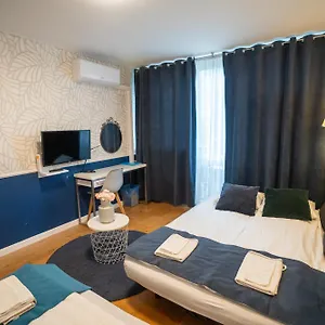  Apartment Grzybowska 9