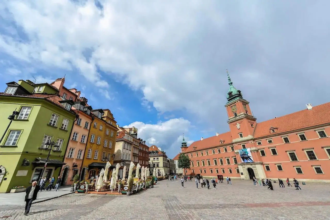 Castle Square Apartment Warsaw Poland