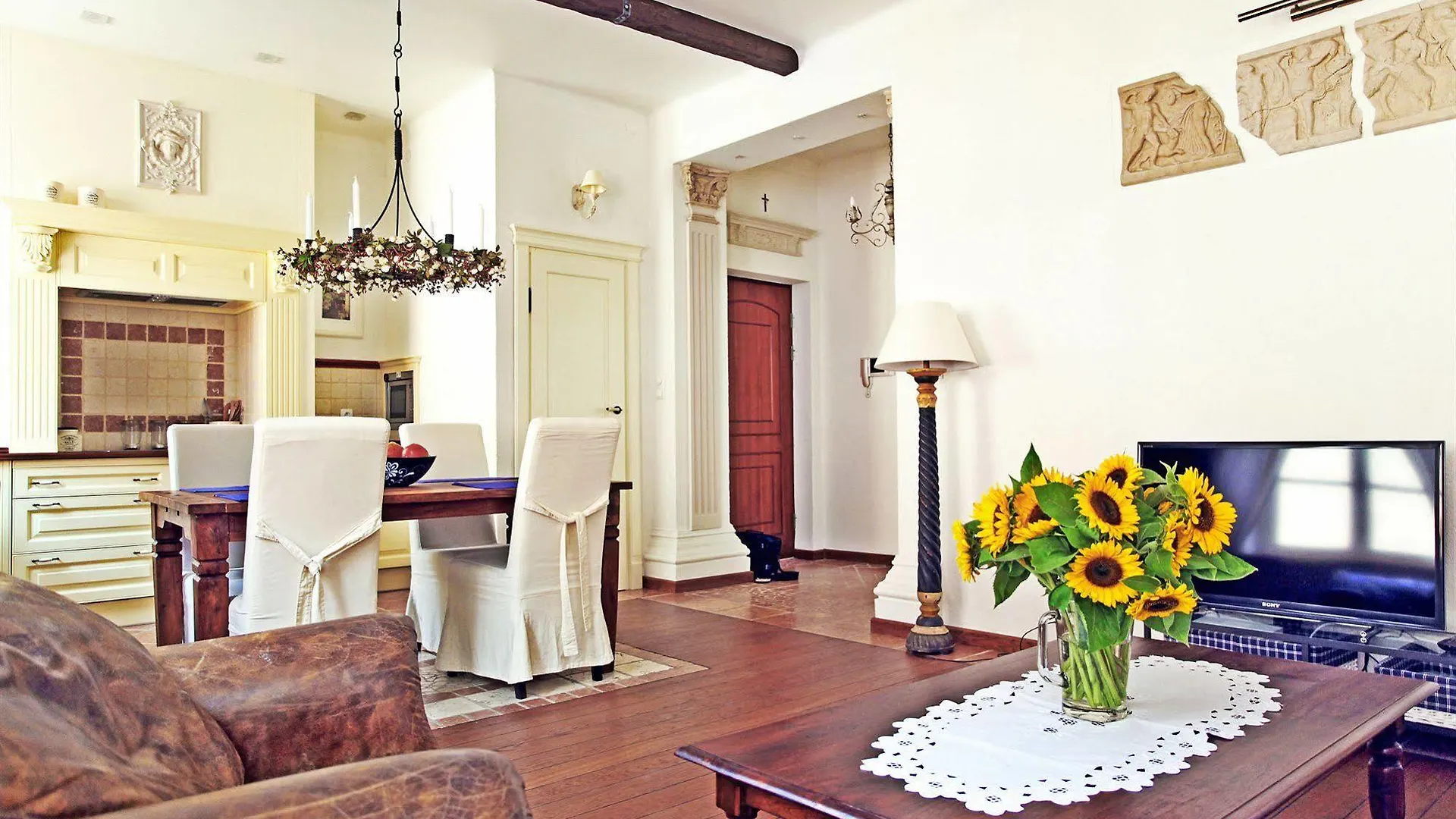 Castle Square Apartment Warsaw Poland